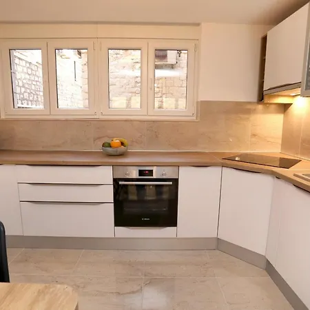 M Trogir Apartment Seget Donji