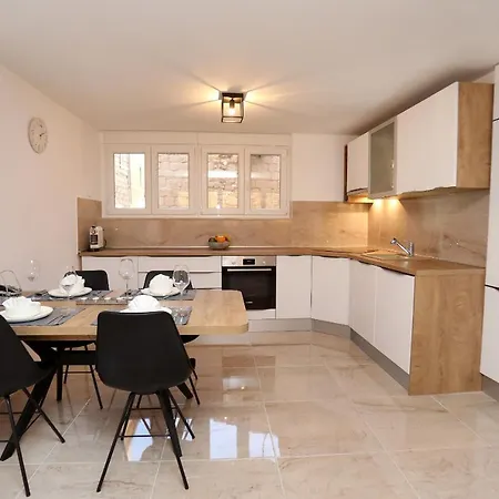M Trogir Apartment